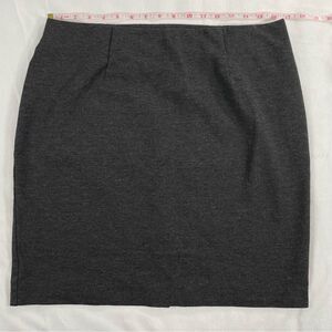 J. Jill Medium 33” Gray Pull-On Pencil Skirt Length- 4.5” Slit